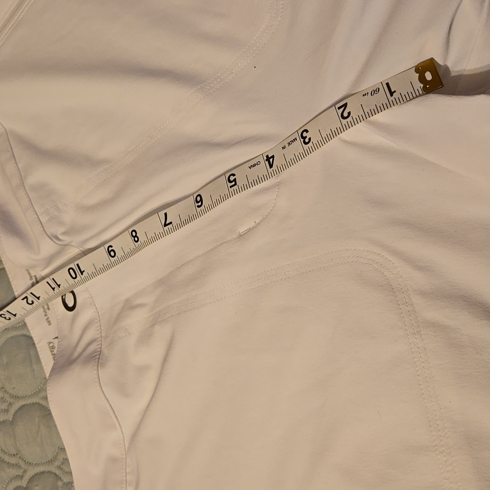 Chicos Zenergy White Cropped Pants - Picture 4 of 5